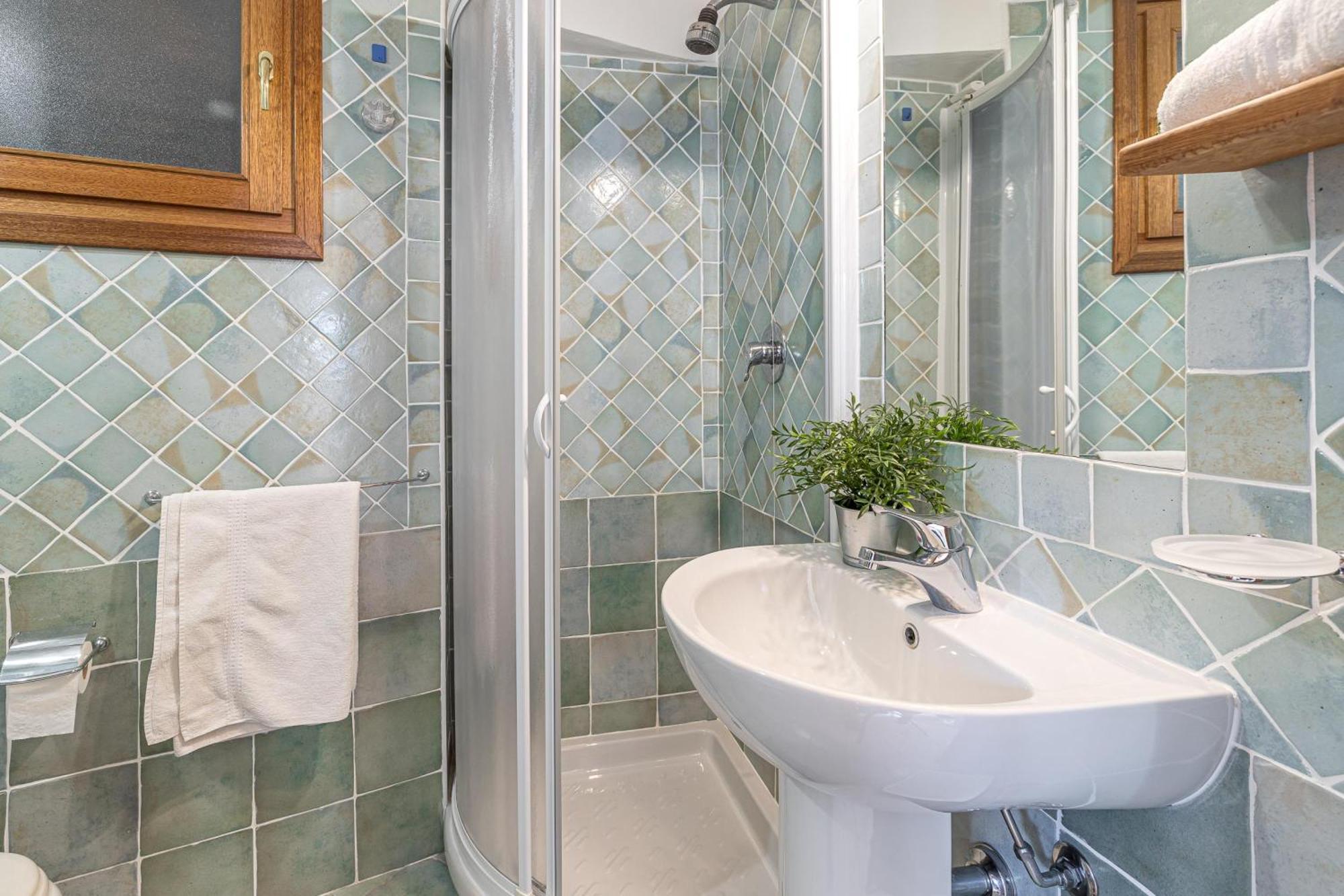 Villetta Franca 100M From The Beach - Happy Rentals Гольфо-Аранчи Экстерьер фото